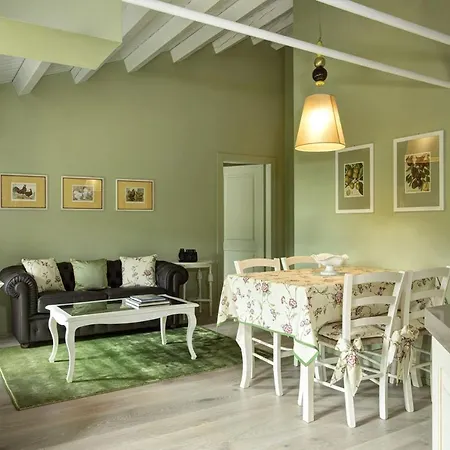 Colonia & Hotel 4*