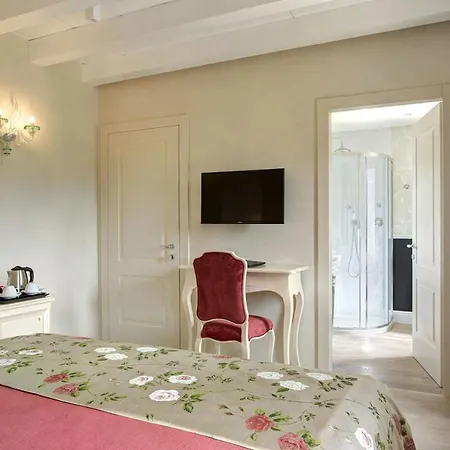 Colonia & Hotel 4*